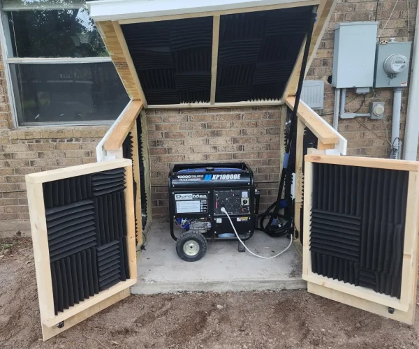 Generator+hut2.jpg-767a64a8-bdac-4bd9-abe0-1f16375c2654